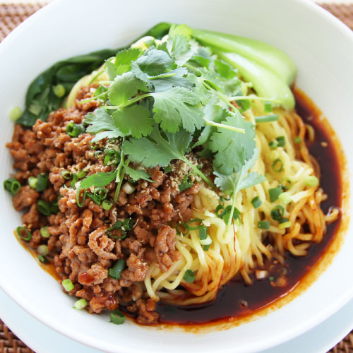 成都汁なし担々麺（温）