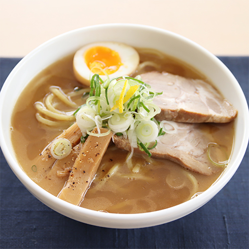 あら炊き魚介醤油ラーメン